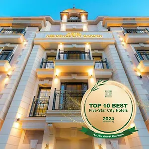 Garden - Certificate Of Excellence 10 Five-stars For 2024 Awarded By Htif ***** Plovdiv