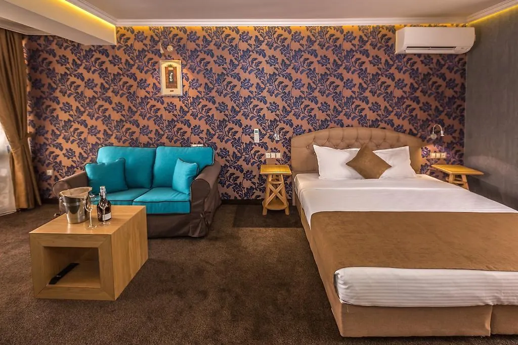 8 1/2 Art Guest House Plovdiv