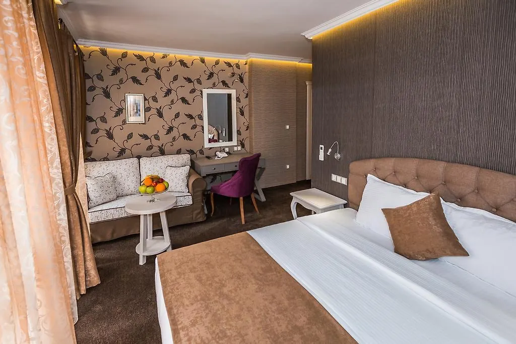 8 1/2 Art Guest House Plovdiv